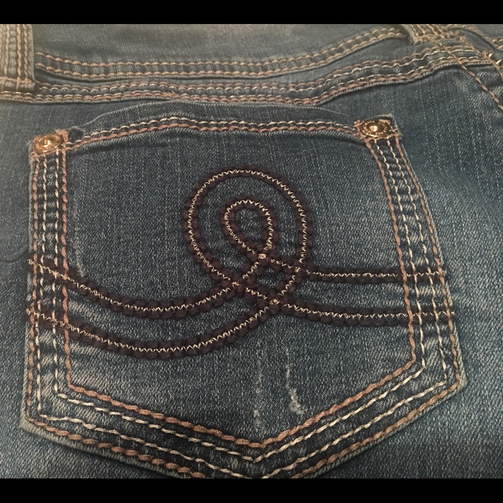 Seven7 Jeans - Picture 3 of 8